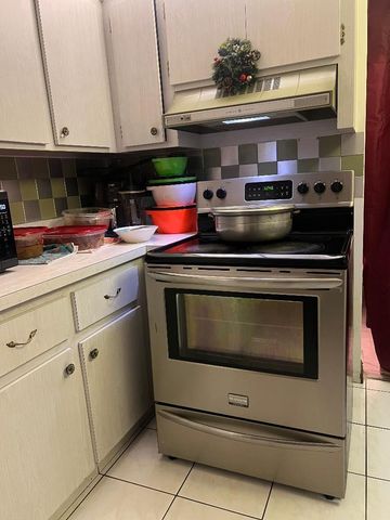 5803 NW 86th Avenue, Tamarac, FL 33321