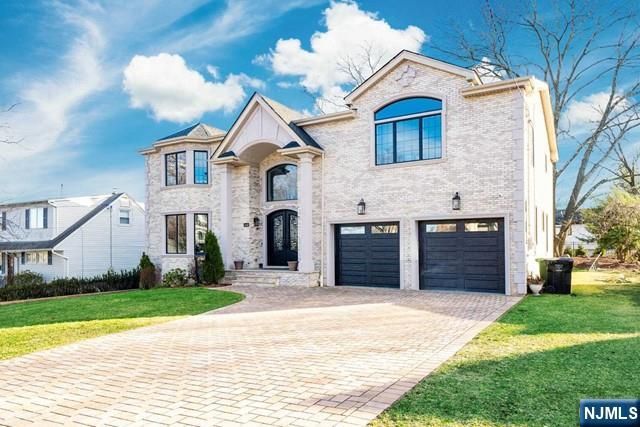 160 Lawrence Drive, Paramus, NJ 07652