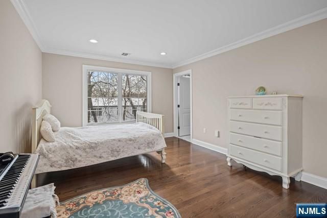 160 Lawrence Drive, Paramus, NJ 07652