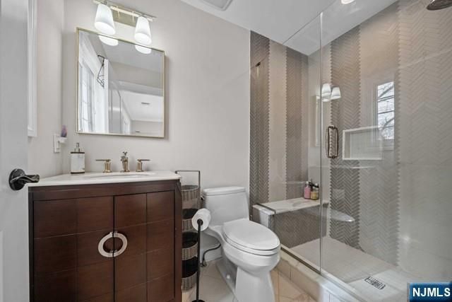 160 Lawrence Drive, Paramus, NJ 07652