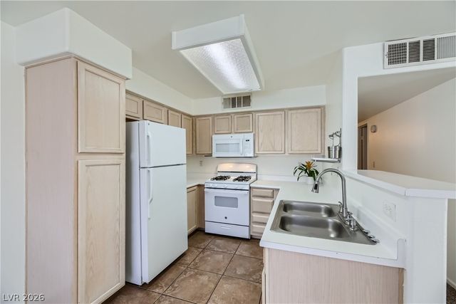 3103 Key Largo Drive 204, Las Vegas, NV 89120