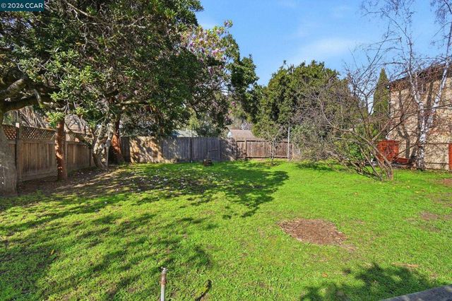 5115 5115 LAWTON AVE, Oakland, CA 94618