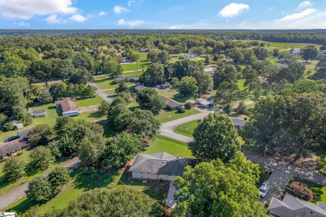 102 Pamela Drive, Williamston, SC 29697