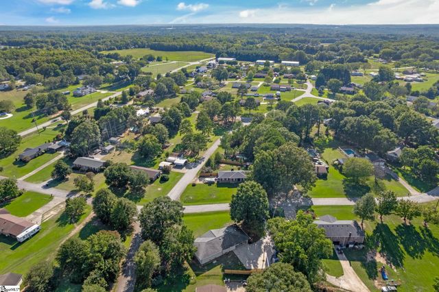 102 Pamela Drive, Williamston, SC 29697