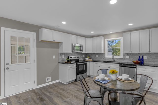 102 Pamela Drive, Williamston, SC 29697