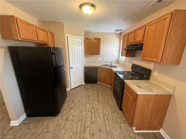 3608 Sherbourne Lane, Greensboro, NC 27405