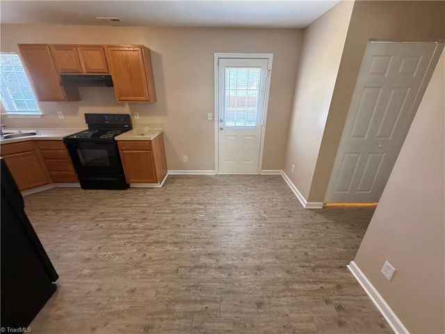 3608 Sherbourne Lane, Greensboro, NC 27405