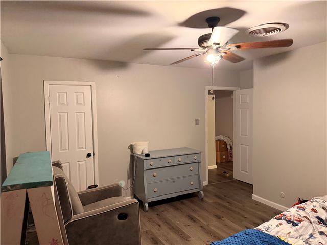 811 N Adams Ave, Beeville, TX 78102