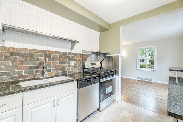 3438 HARGROVE Street, Madison, WI 53714
