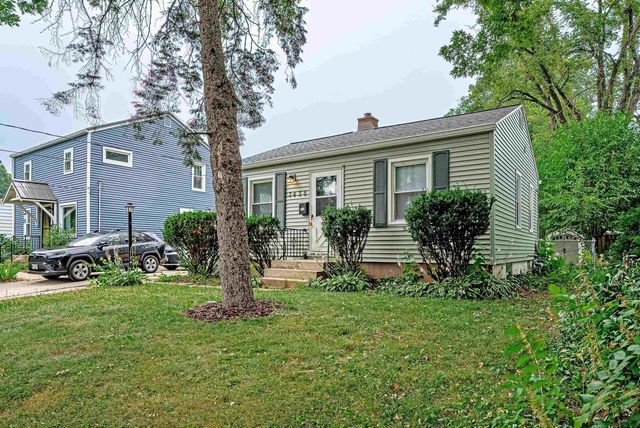 3438 HARGROVE Street, Madison, WI 53714