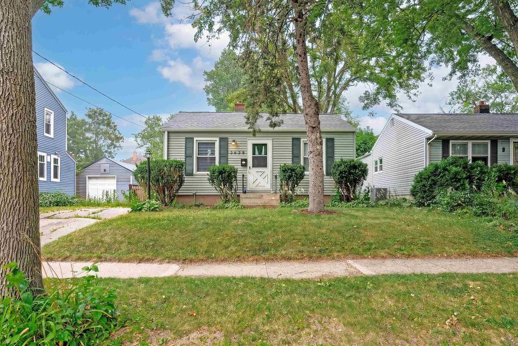 3438 HARGROVE Street, Madison, WI 53714