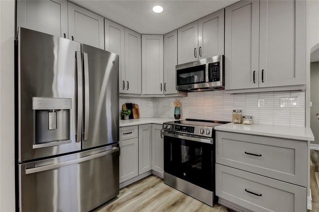 3720 36TH AVENUE N, St Petersburg, FL 33713