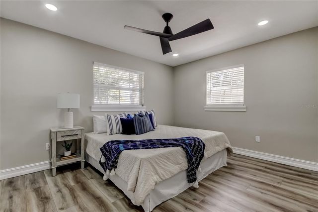 3720 36TH AVENUE N, St Petersburg, FL 33713