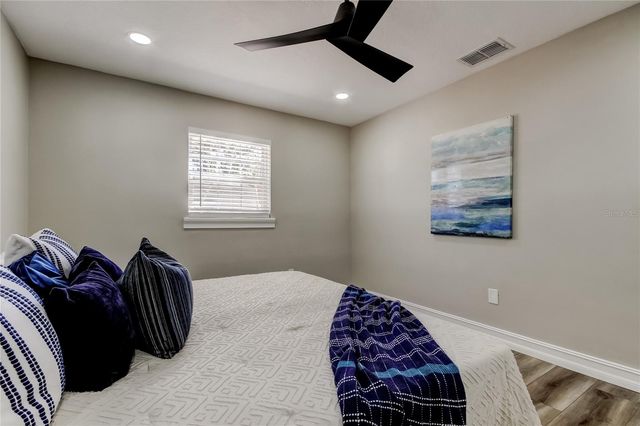 3720 36TH AVENUE N, St Petersburg, FL 33713