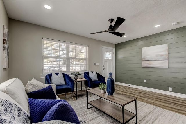 3720 36TH AVENUE N, St Petersburg, FL 33713