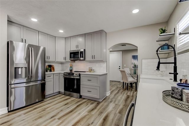 3720 36TH AVENUE N, St Petersburg, FL 33713