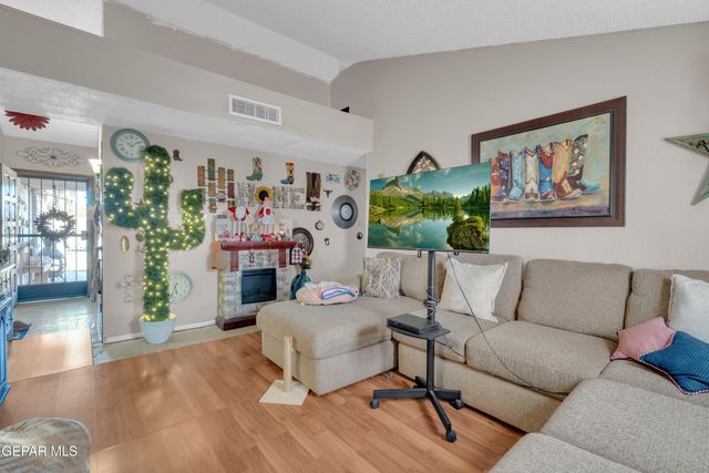 6725 TIGER EYE Drive, El Paso, TX 79924