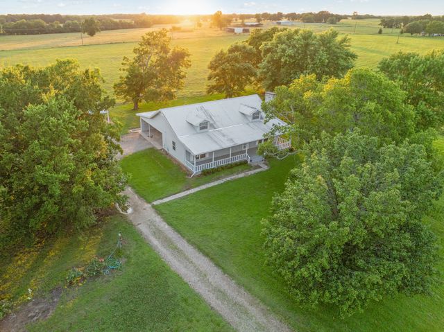 678 CR 12200, Paris, TX 75462