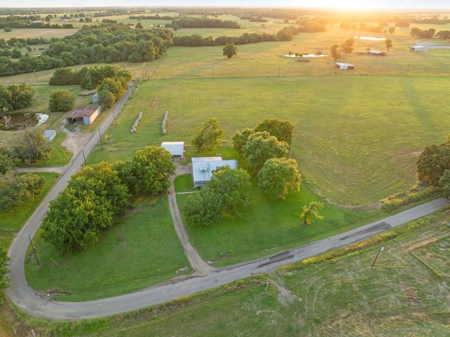 678 CR 12200, Paris, TX 75462