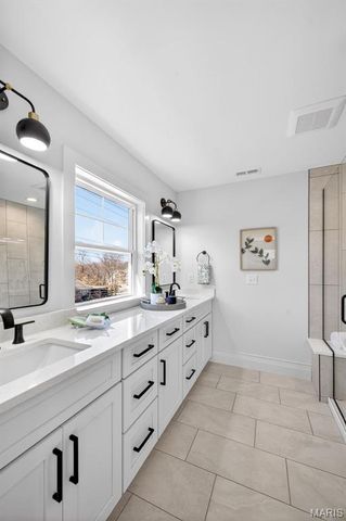 416 S Ballas Road, Kirkwood, MO 63122