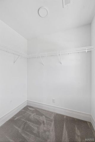 416 S Ballas Road, Kirkwood, MO 63122