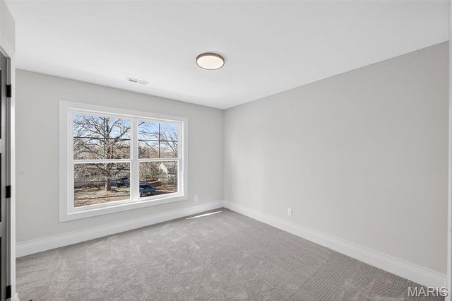 416 S Ballas Road, Kirkwood, MO 63122