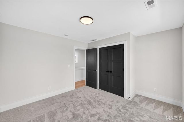 416 S Ballas Road, Kirkwood, MO 63122