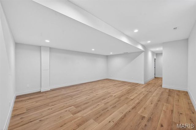 416 S Ballas Road, Kirkwood, MO 63122