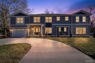 416 S Ballas Road, Kirkwood, MO 63122
