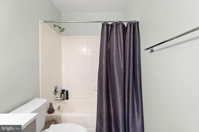 3939 TALLOW TREE PL, Fairfax, VA 22033