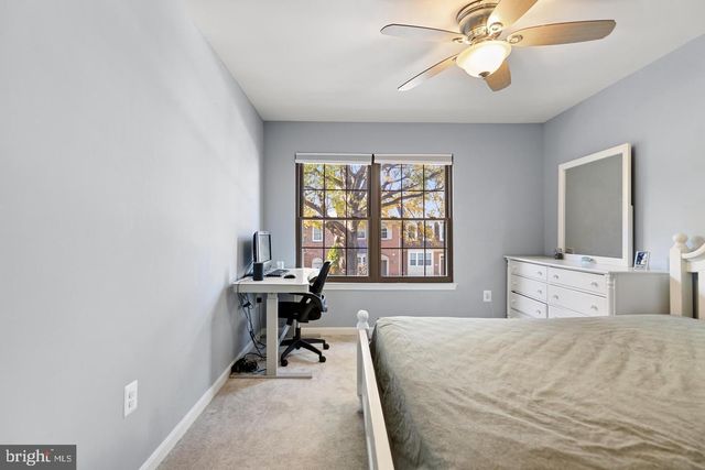 3939 TALLOW TREE PL, Fairfax, VA 22033