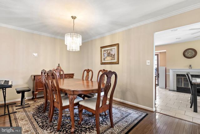 3939 TALLOW TREE PL, Fairfax, VA 22033