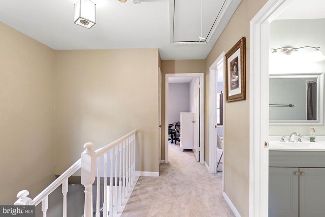 3939 TALLOW TREE PL, Fairfax, VA 22033