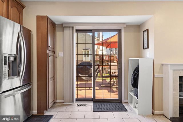 3939 TALLOW TREE PL, Fairfax, VA 22033