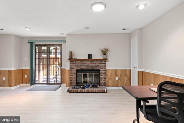 3939 TALLOW TREE PL, Fairfax, VA 22033