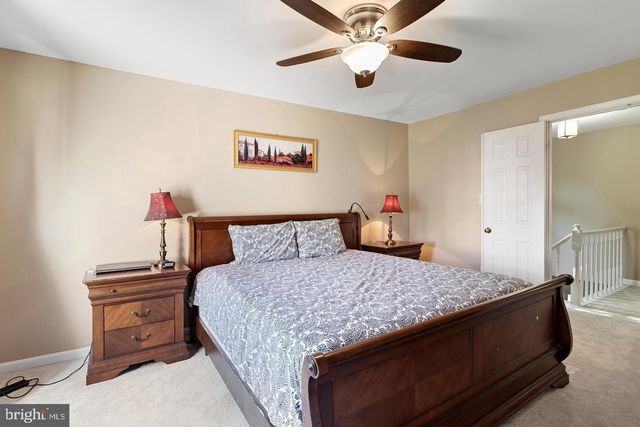 3939 TALLOW TREE PL, Fairfax, VA 22033