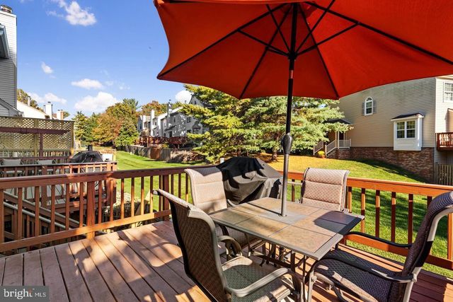3939 TALLOW TREE PL, Fairfax, VA 22033