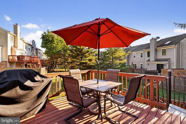 3939 TALLOW TREE PL, Fairfax, VA 22033