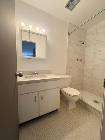 1131 84TH AVENUE N D, St Petersburg, FL 33702