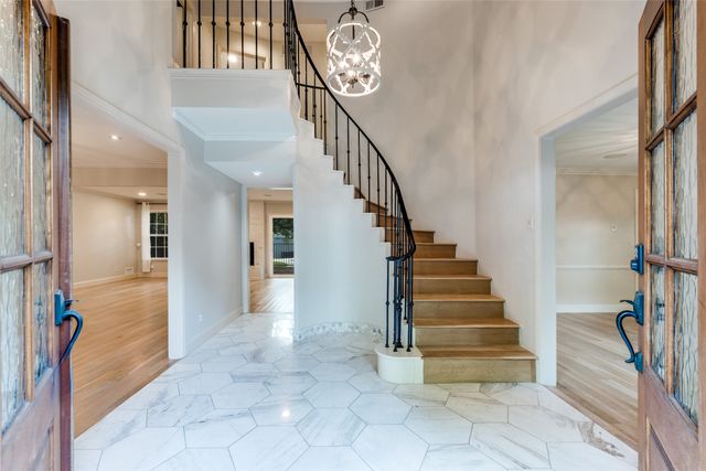 7008 Joyce Way, Dallas, TX 75225