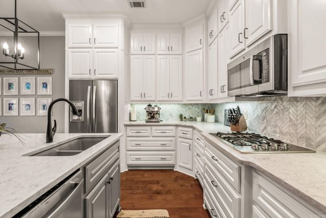 22 Tournay Circle, Little Rock, AR 72223