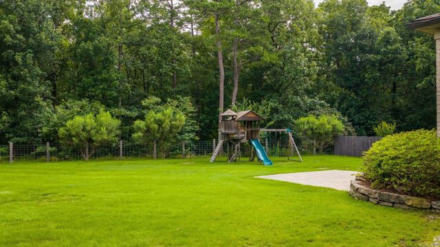 22 Tournay Circle, Little Rock, AR 72223