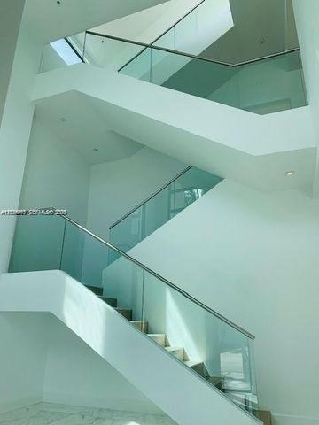 785 Harbor Drive, Key Biscayne, FL 33149