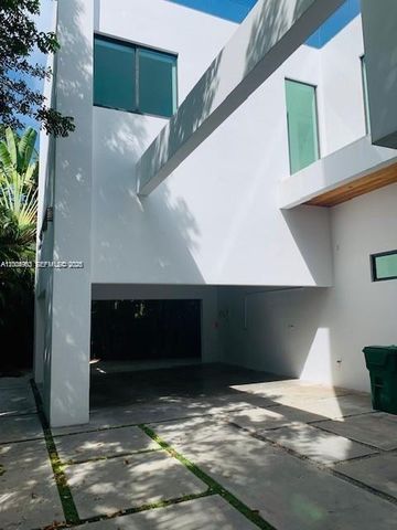 785 Harbor Drive, Key Biscayne, FL 33149