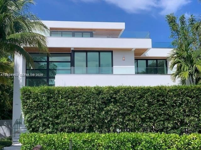 785 Harbor Drive, Key Biscayne, FL 33149