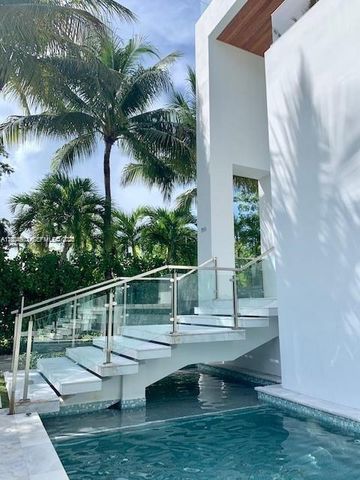 785 Harbor Drive, Key Biscayne, FL 33149