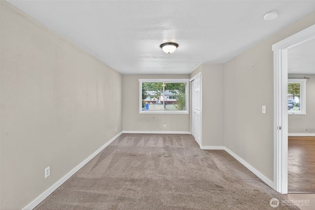 30548 5th Avenue SW, Federal Way, WA 98023