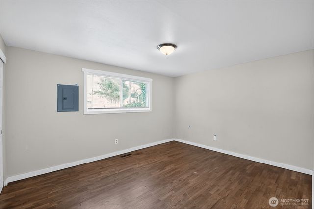 30548 5th Avenue SW, Federal Way, WA 98023