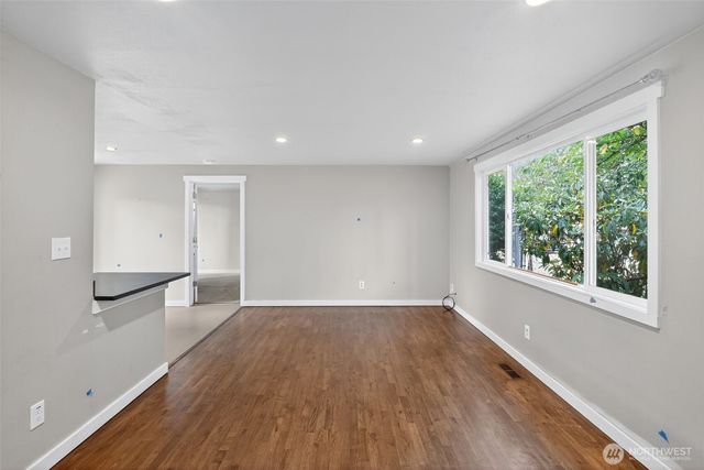 30548 5th Avenue SW, Federal Way, WA 98023