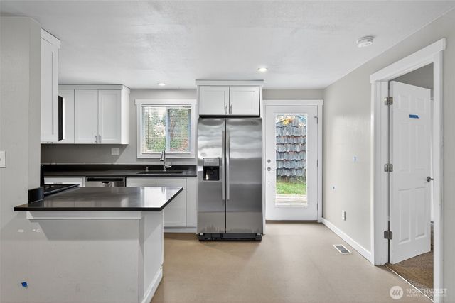 30548 5th Avenue SW, Federal Way, WA 98023